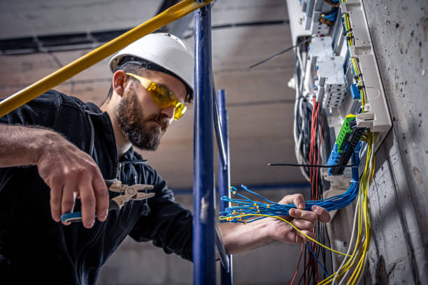 Best Electrical Contractors for Businesses  in Gibsonton, FL